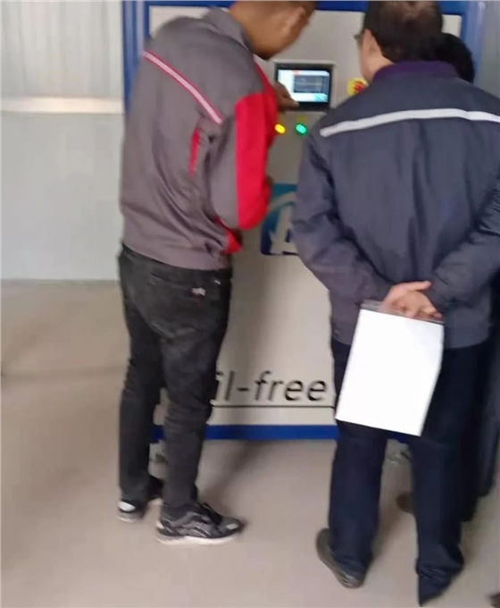 羅茨鼓風機現場調試.jpg